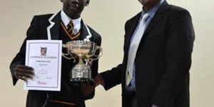 Senior dux Malcolm Mulope            